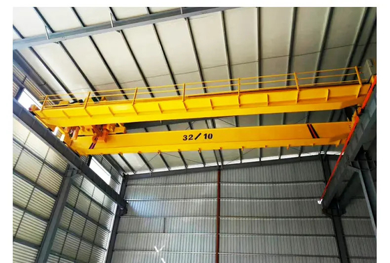 Żółte malowanie Podwójny dźwigar Eot Crane 20ton Pojemność z wózkiem podnośnikowym