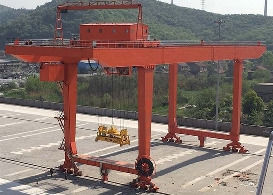 RMG Rubber Tire Rail Mounted Container Suwnica bramowa 40T Suwnica do transportu materiałów