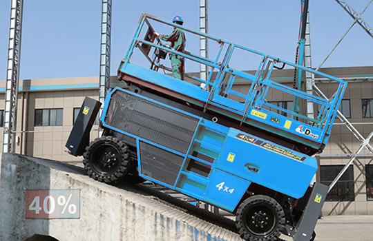 Przemysłowa hydrauliczna platforma podnosząca GTZN Podnośnik nożycowy do trudnego terenu z podporami