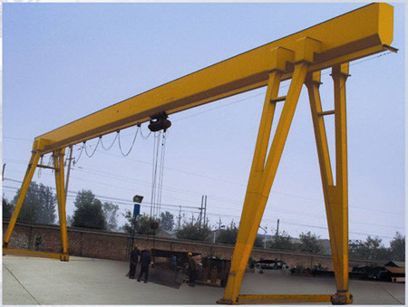 Suwnica bramowa z napędem jednobelkowym Santo Crane 10t z elektrycznym wciągnikiem